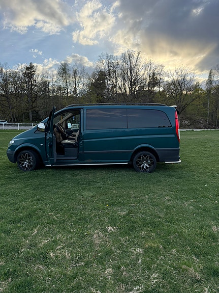 Mercedes-Benz Vito 109 2 of 5