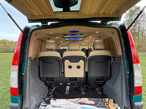 Mercedes-Benz Vito 109 11 of 30
