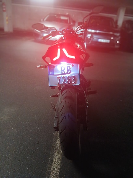 VOGE 125 R 3 of 5