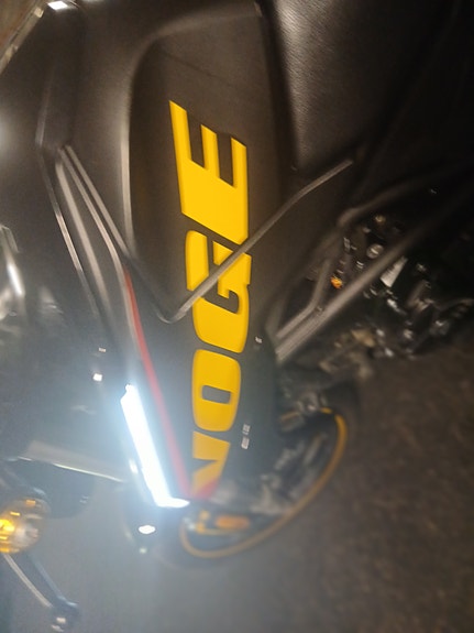 VOGE 125 R 13 of 24