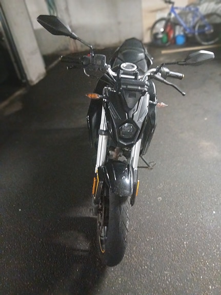 VOGE 125 R 18 of 24