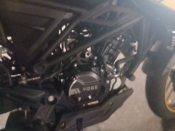 VOGE 125 R 15 of 24