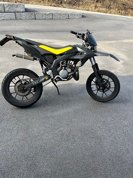 Derbi Senda SM 50 2 of 3