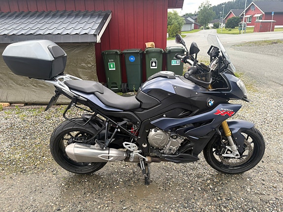BMW S 1000 XR 2 of 5