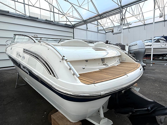 Windy Mirage 25. 280 hk Volvo Penta 5.7L V8. Ankervinsj. Ny base/motorblokk 2014 11 of 30