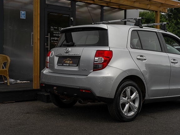 Toyota Urban Cruiser 4 of 5