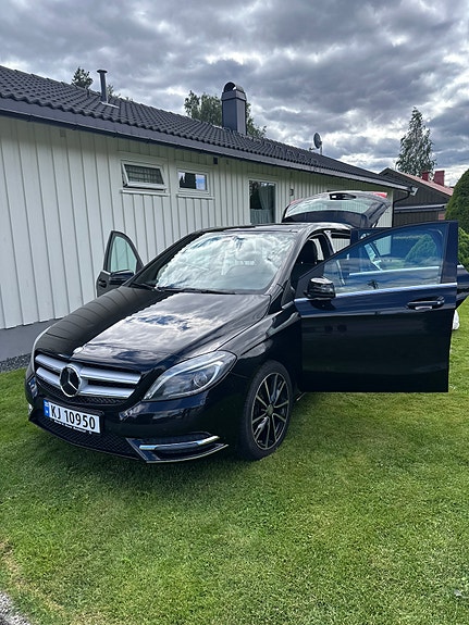 Mercedes-Benz B220 2015 photo 5