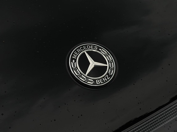 Mercedes-Benz EQC400 4 of 5