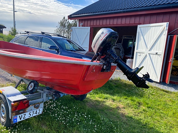 15 fot båt med 6hk 4-takts Mariner påhengsmotor 3 of 3