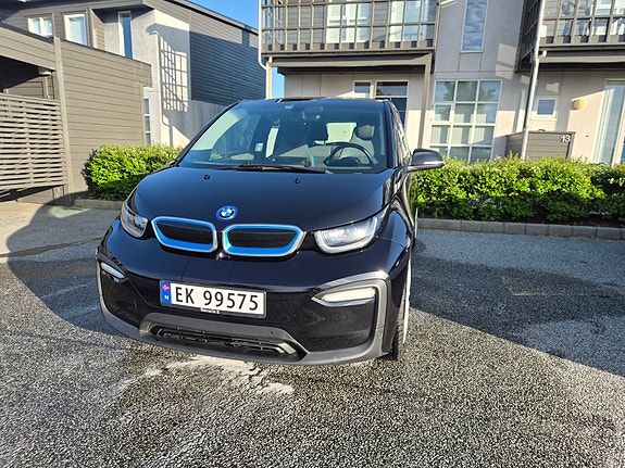 BMW i3 2 of 10