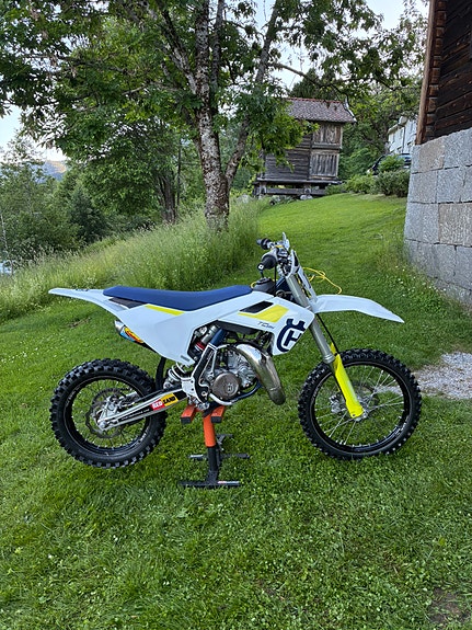Husqvarna TC85 2 of 5