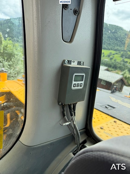 JCB JS145W hjulmaskin m/ pusseskuffe og rototilt 21 of 23