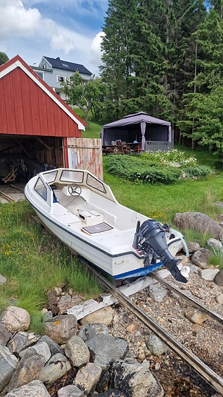 Billig båt, pålitelig motor som fungerer som den skal. 2 of 5