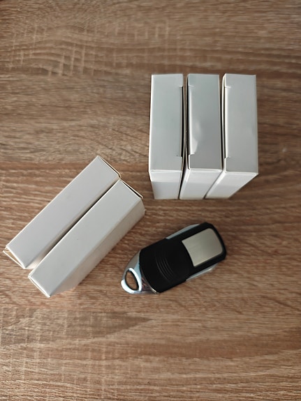 Product image 2 of 8