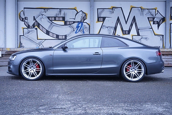 Audi A5 2 of 5