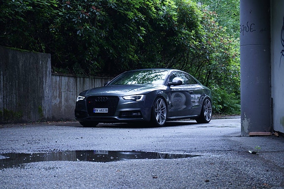 Audi A5 4 of 5