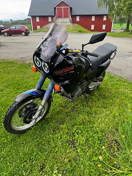 Yamaha XTZ 750 2 of 5