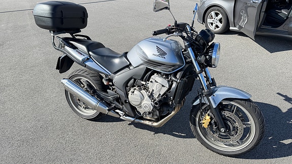 Honda CBF 600 N 2 of 5