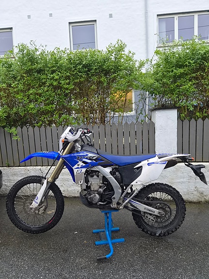 Yamaha WR 450 F 2 of 5