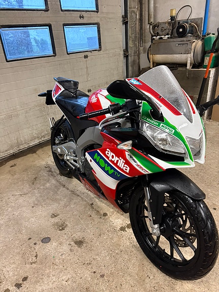 Aprilia RS 125 4 of 5