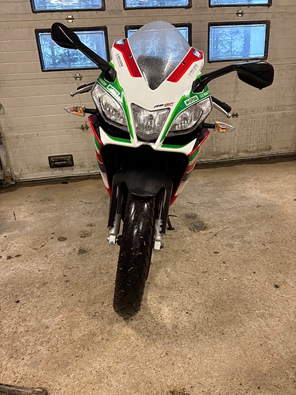 Aprilia RS 125 3 of 5