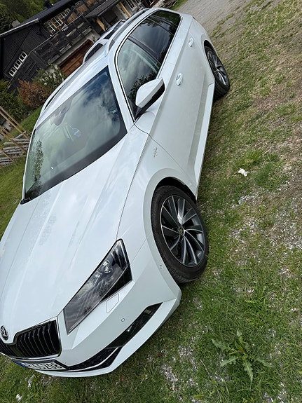 Skoda Superb 4 of 5