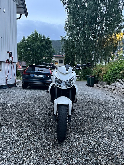 Kawasaki Z 750 3 of 5