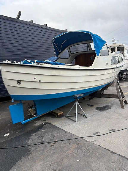 Ny restaurert snekke med Volvo penta 2 sylindret 6 of 10