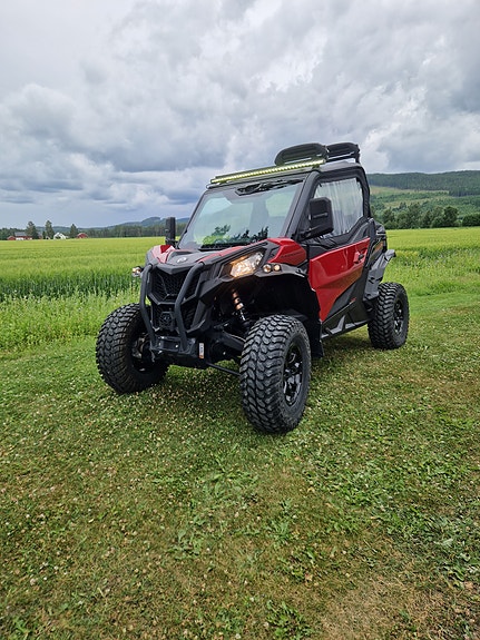 Can-Am Maverick Sport 1000R T 2 of 5