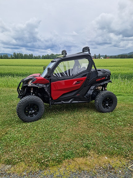 Can-Am Maverick Sport 1000R T 3 of 5