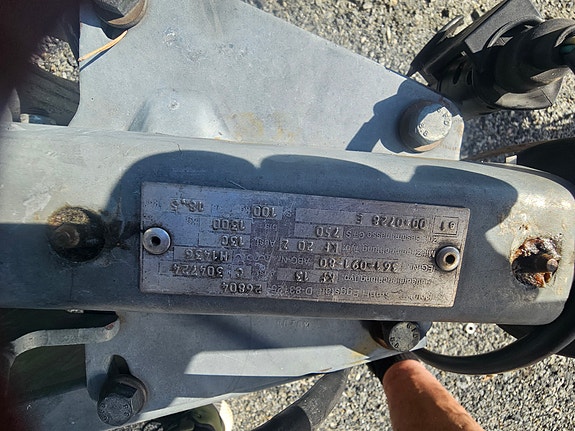 Ferskvannskjørt Uttern S46, 50hk 4 takt m/henger. Selges/byttes Campingvogn 4 of 5