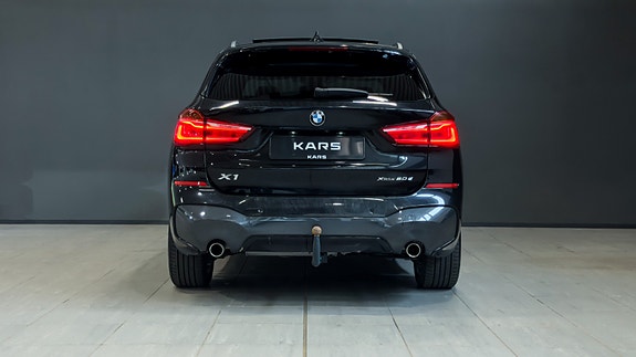 BMW X1 4 of 5