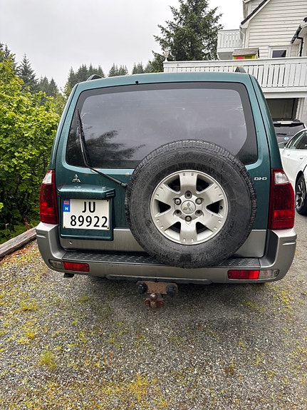 Mitsubishi Pajero 5 of 5