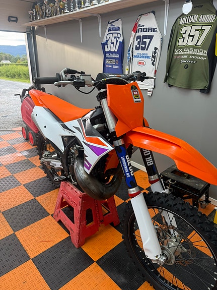 KTM 250 sx 2 of 5