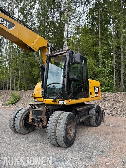 Cat M313D 2 of 5