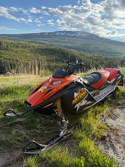 Ski-doo Summit 3 of 5