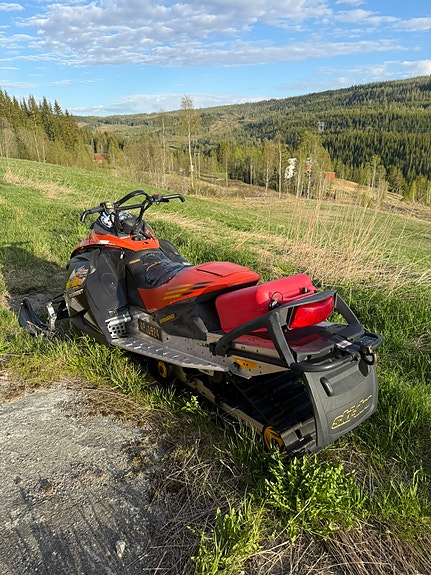 Ski-doo Summit 4 of 5