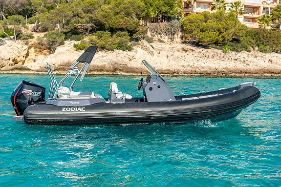 2027 Zodiac Medline 6.8 2 of 5