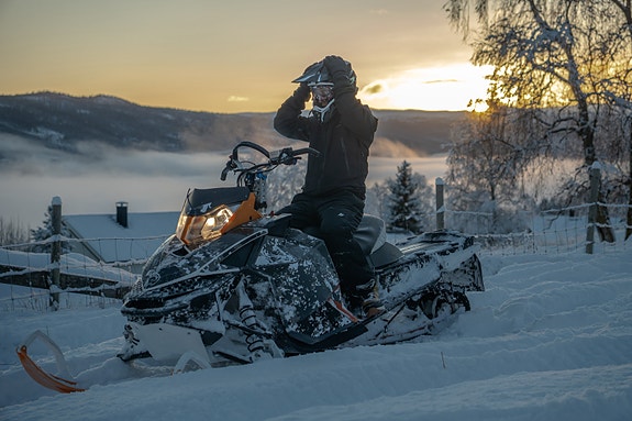 Ski-doo Summit X 800R 2 of 5