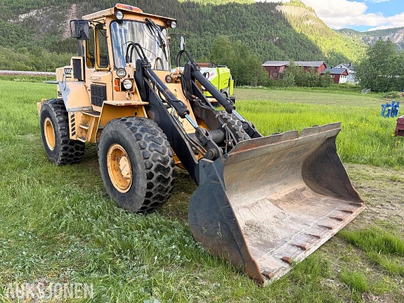 Volvo 1986 Volvo L90 hjullaster m/ skuffe – 21625 timer 4 of 5
