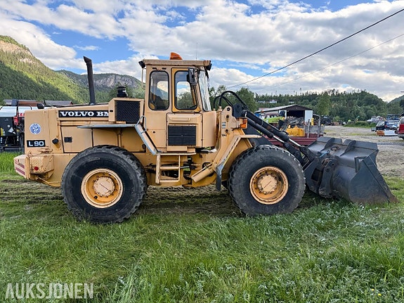 Volvo 1986 Volvo L90 hjullaster m/ skuffe – 21625 timer 2 of 5