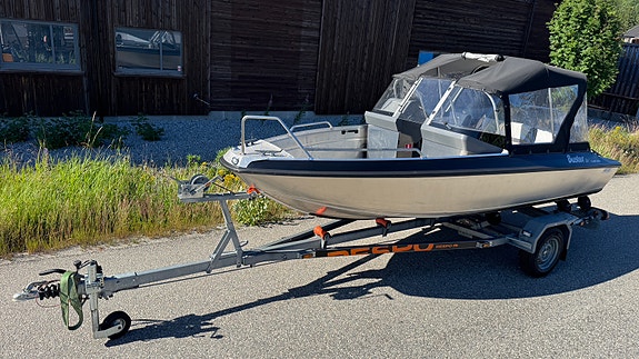 Buster LX Q Premium Edition Yamaha F70 Kun 77 timer totalt i ferskvann 3 of 5
