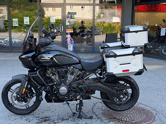 Harley-Davidson RA1250S Pan America 2 of 5