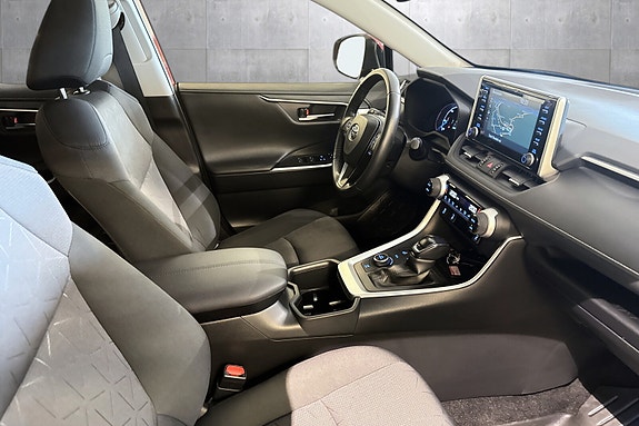 Toyota RAV4 14 of 23