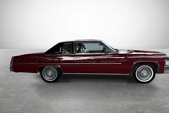 Cadillac Coupé DeVille 4 of 5