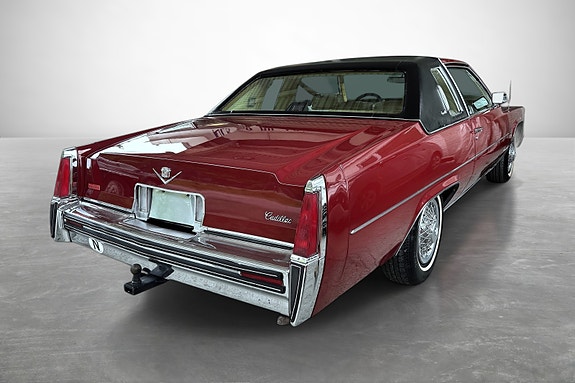 Cadillac Coupé DeVille 5 of 5
