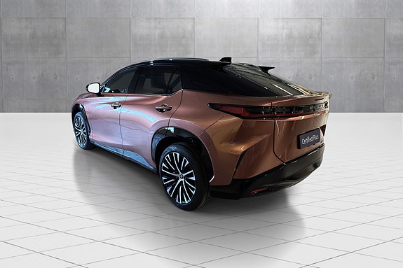 Lexus RZ450e 3 of 21