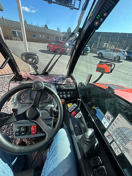 Kubota KTH 4815 7 of 10