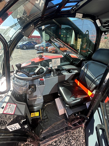 Kubota KTH 4815 8 of 10