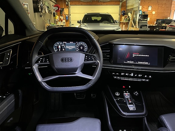 Audi Q4 e-tron 15 of 26
